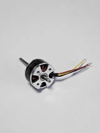 bezkartacovy motor 1806 1700kv 2 – 2
