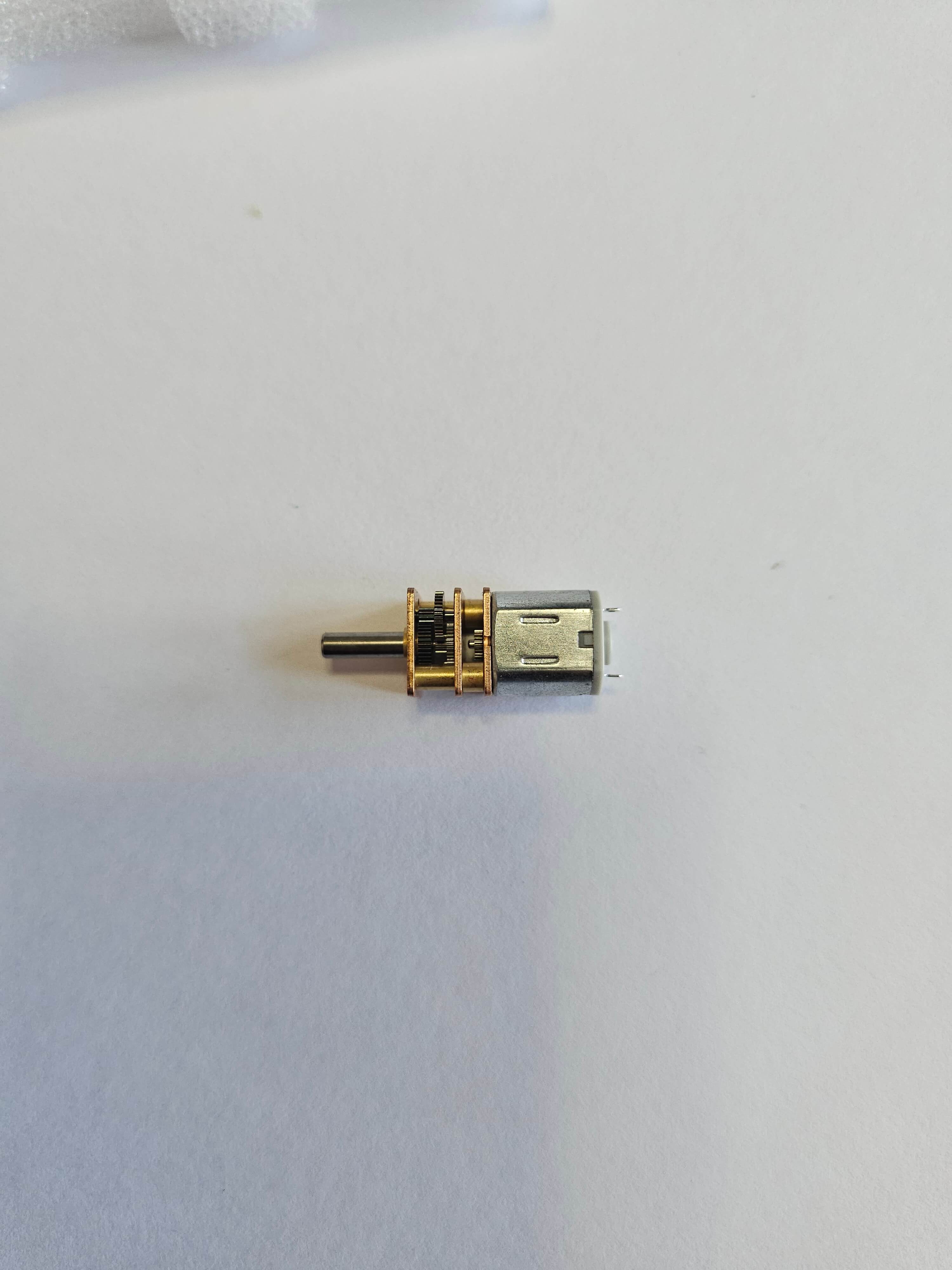 Stejnosmerny motor N10 700rpm 3