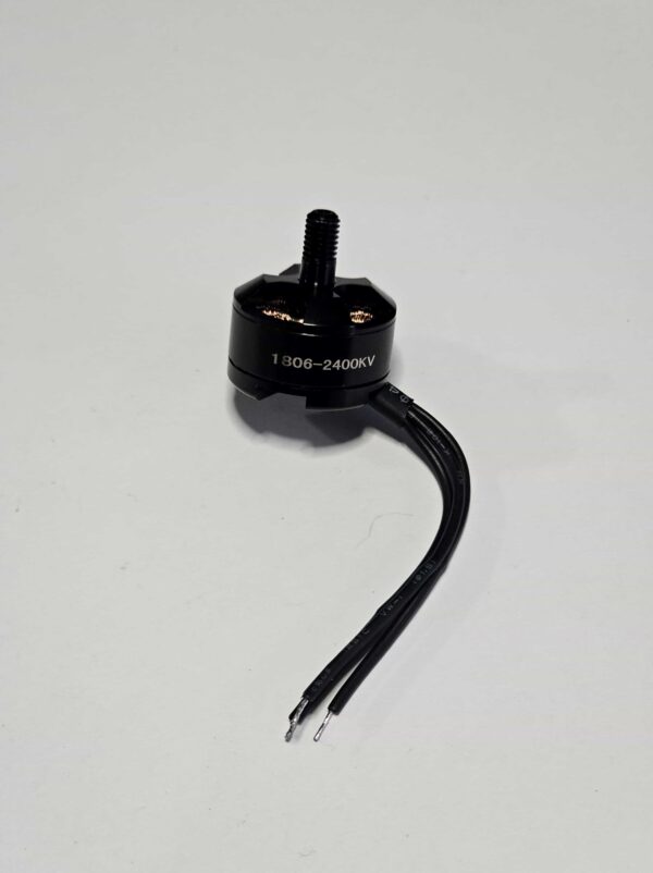 bezkartacovy motor 1806 2400kv CW 2